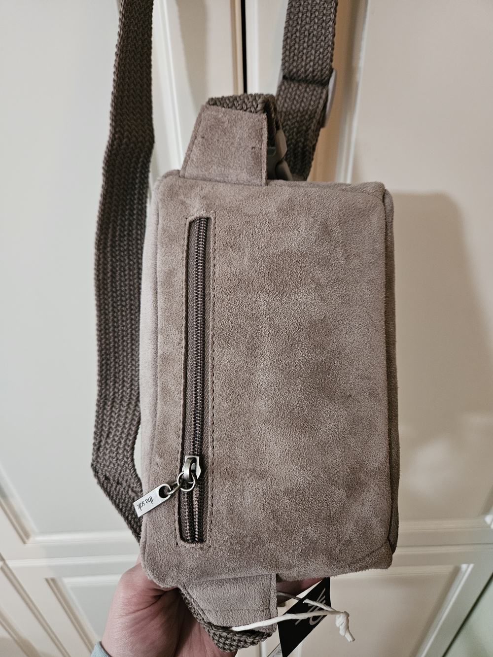 NWT the sak Caraway Gray Taupe Suede Leather Crossbody Sling Belt Bag Fanny Pack - Picture 5 of 7